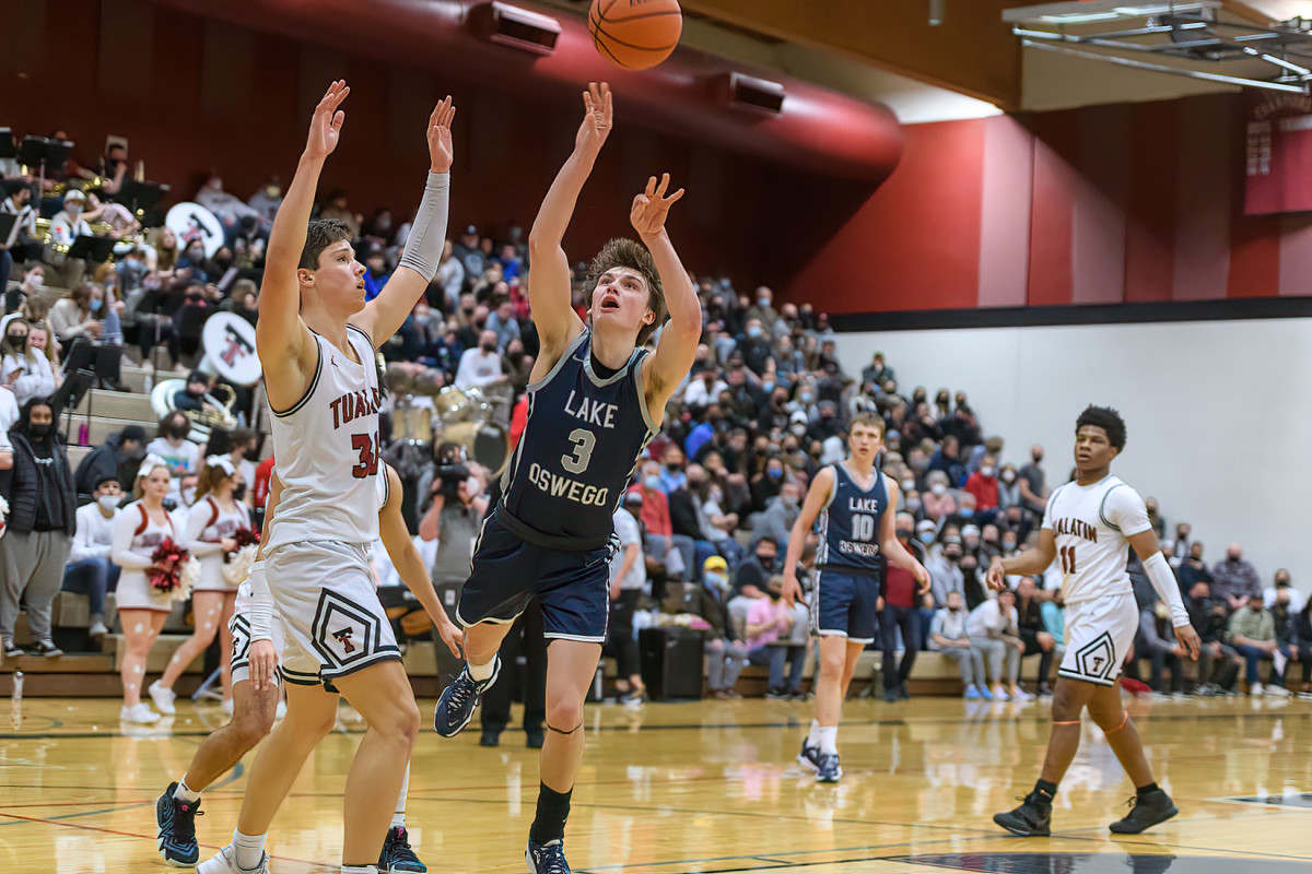 Tualatin Lake Oswego boys basketball Ken Waz 34
